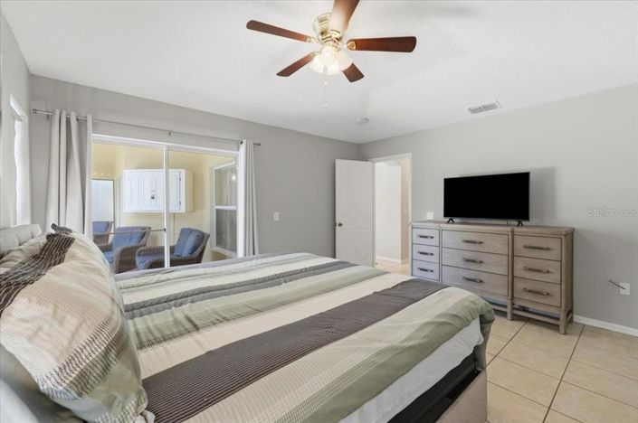 Image No.25-4 Bed House for sale