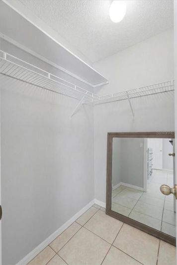 Image No.26-4 Bed House for sale