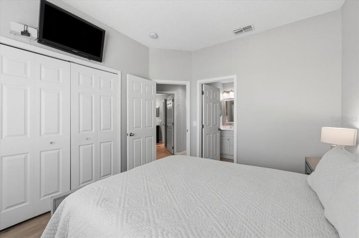 Image No.30-4 Bed House for sale
