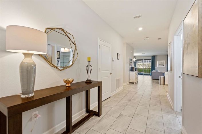 Image No.2-8 Bed House for sale
