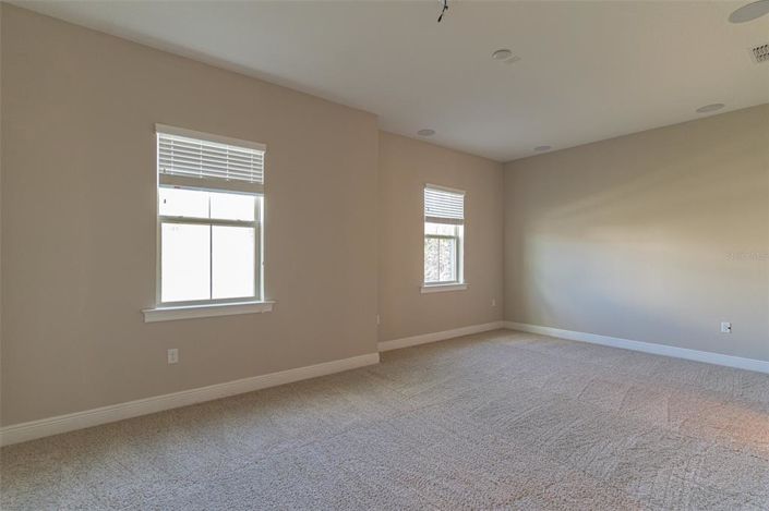 Image No.38-4 Bed House for sale