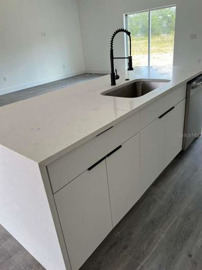 Image No.13-4 Bed House for sale