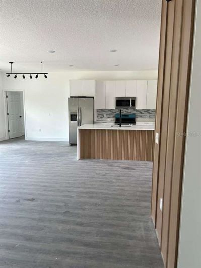 Image No.20-4 Bed House for sale