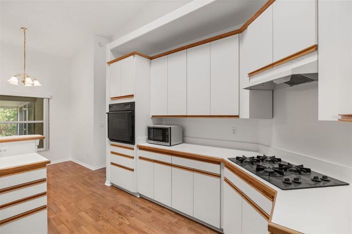 Image No.16-4 Bed House for sale