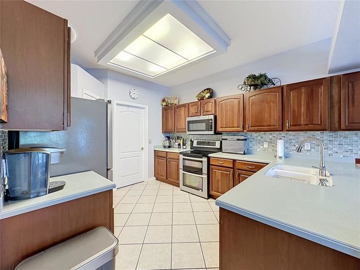 Image No.21-3 Bed House for sale