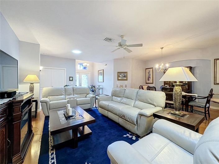 Image No.9-3 Bed House for sale