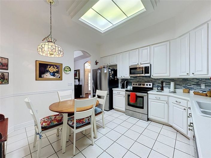 Image No.14-3 Bed House for sale