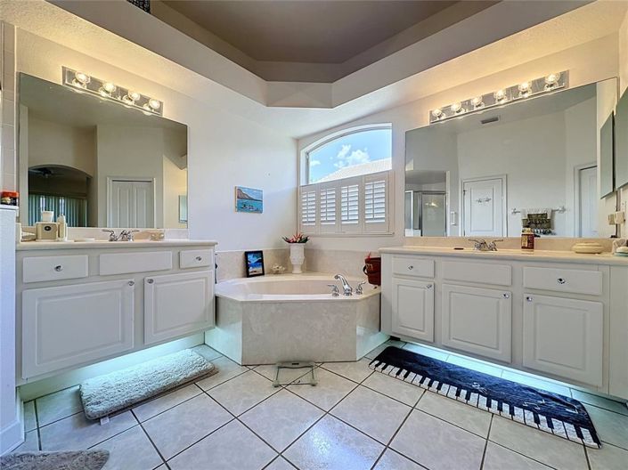Image No.25-3 Bed House for sale