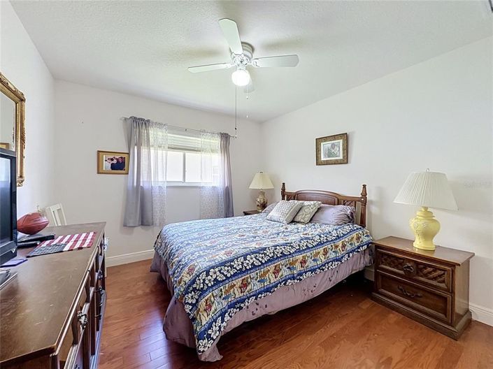 Image No.28-3 Bed House for sale