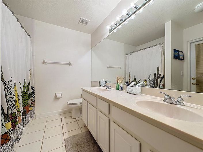 Image No.30-3 Bed House for sale