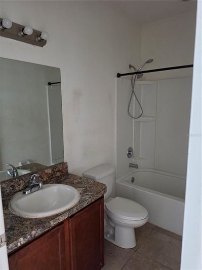 Image No.12-5 Bed House for sale