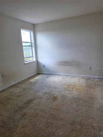 Image No.13-5 Bed House for sale