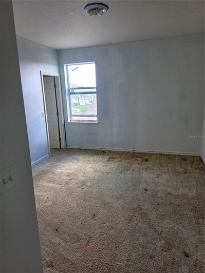 Image No.17-5 Bed House for sale
