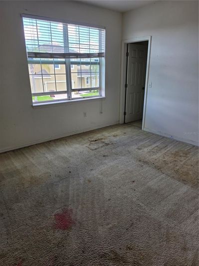 Image No.18-5 Bed House for sale