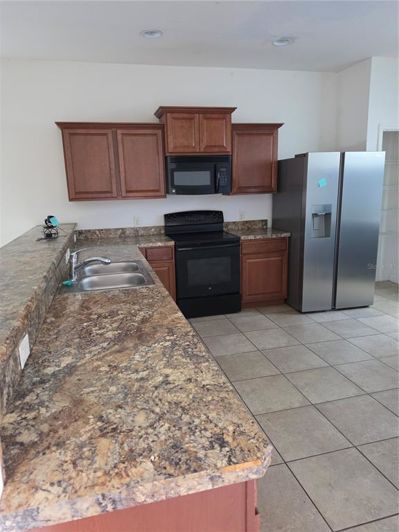Image No.5-5 Bed House for sale