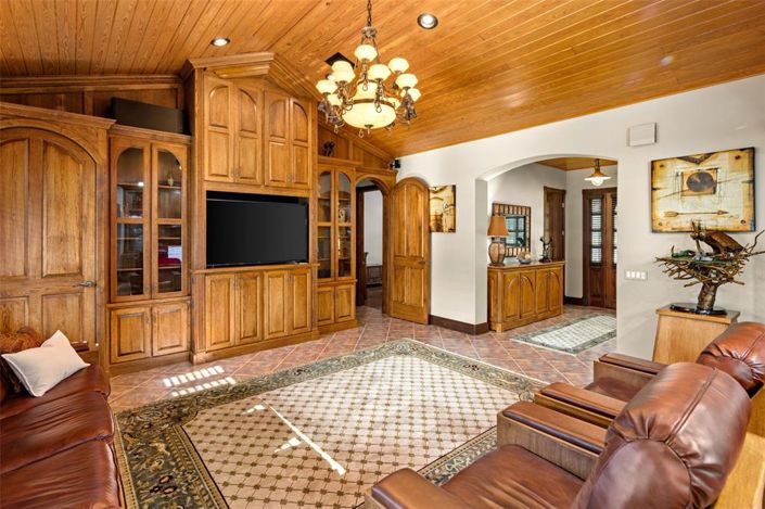 Image No.24-3 Bed House for sale