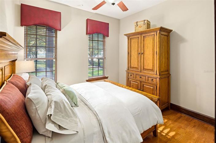 Image No.34-3 Bed House for sale