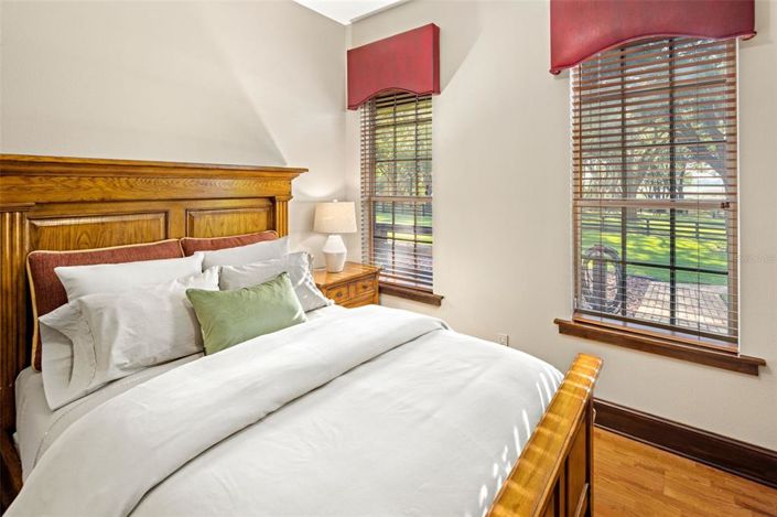 Image No.35-3 Bed House for sale