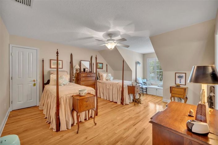Image No.37-4 Bed House for sale