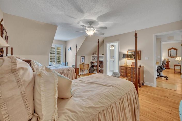 Image No.38-4 Bed House for sale
