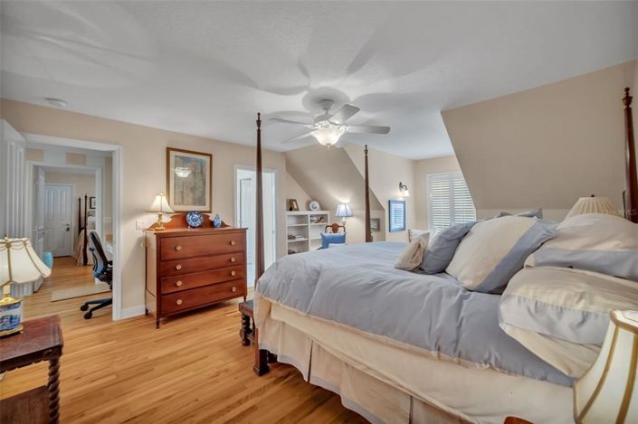 Image No.42-4 Bed House for sale