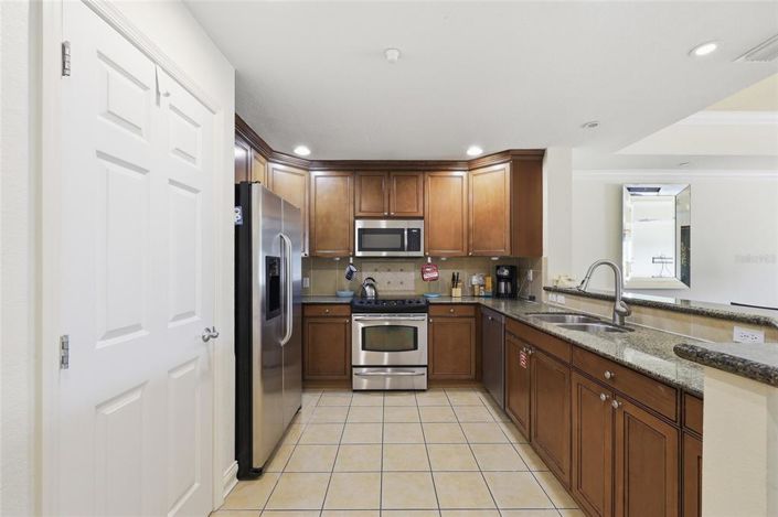 Image No.21-3 Bed Apartment for sale