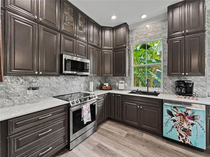 Image No.4-4 Bed House for sale