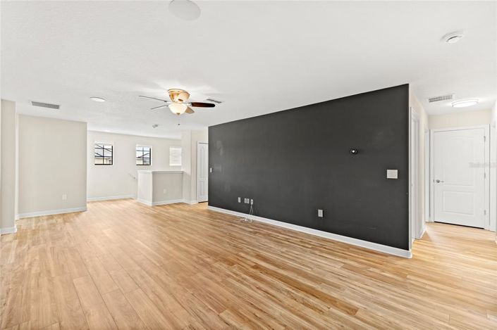 Image No.24-7 Bed House for sale