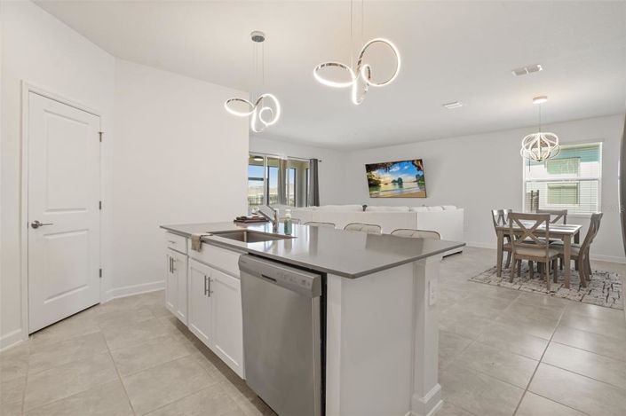 Image No.9-4 Bed House for sale