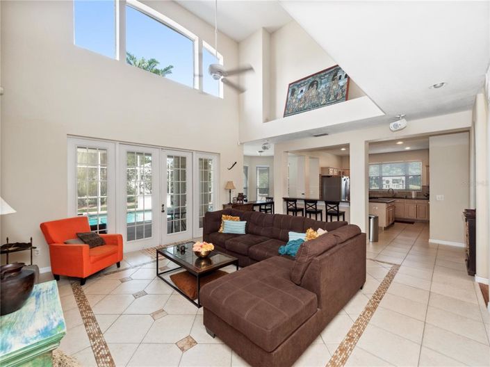 Image No.9-4 Bed House for sale