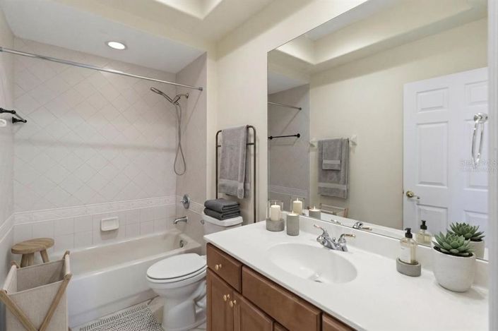 Image No.41-5 Bed House for sale