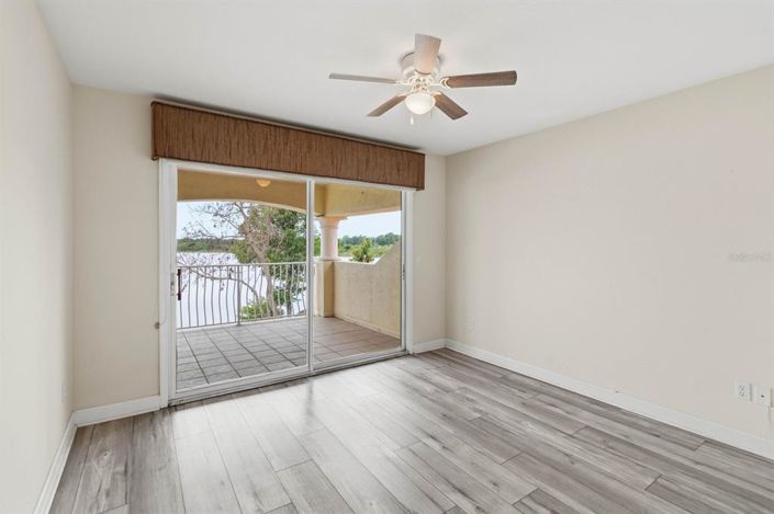 Image No.45-5 Bed House for sale