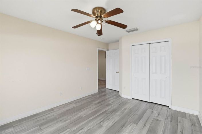 Image No.50-5 Bed House for sale