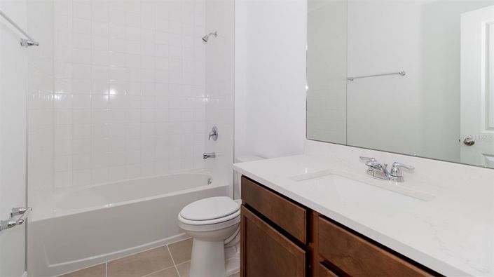 Image No.18-4 Bed House for sale