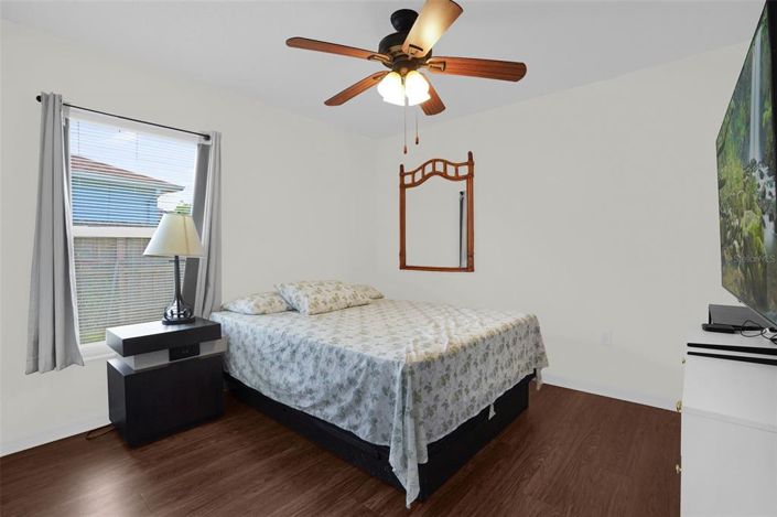 Image No.13-3 Bed House for sale