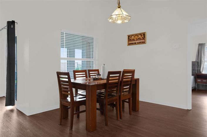 Image No.6-3 Bed House for sale