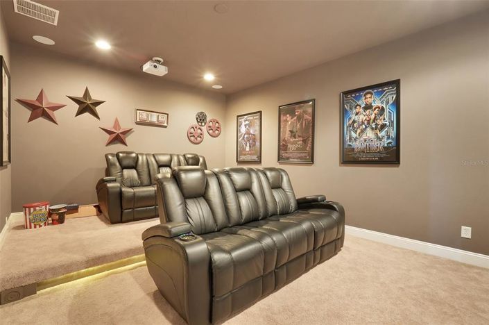 Image No.23-5 Bed House for sale