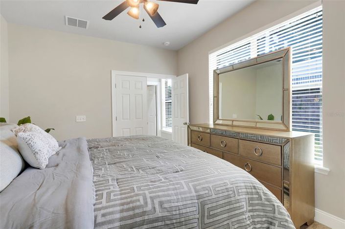 Image No.33-5 Bed House for sale