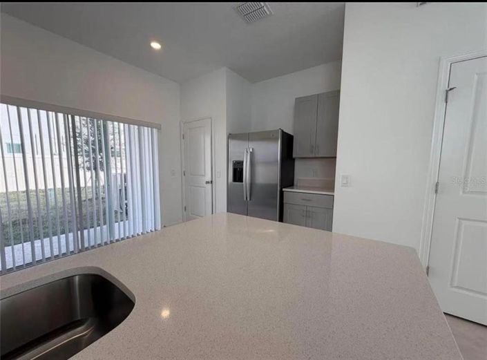 Image No.3-2 Bed Townhouse for sale