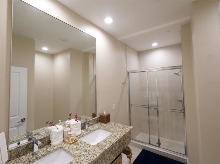 Image No.29-4 Bed Apartment for sale