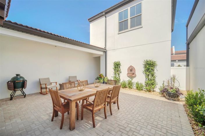 Image No.40-4 Bed Townhouse for sale