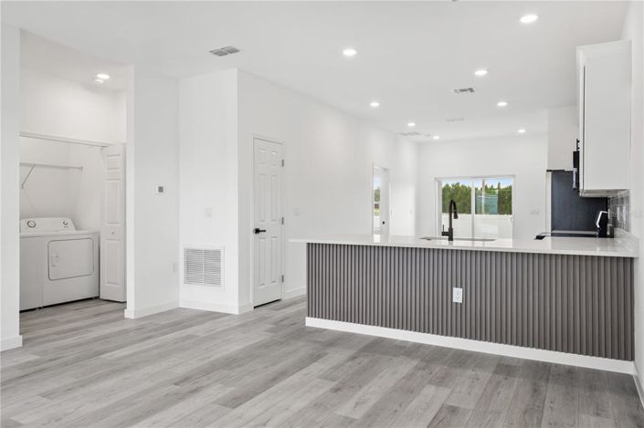 Image No.7-6 Bed Duplex for sale