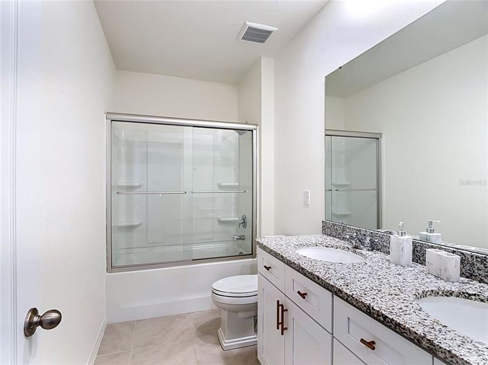 Image No.25-5 Bed House for sale