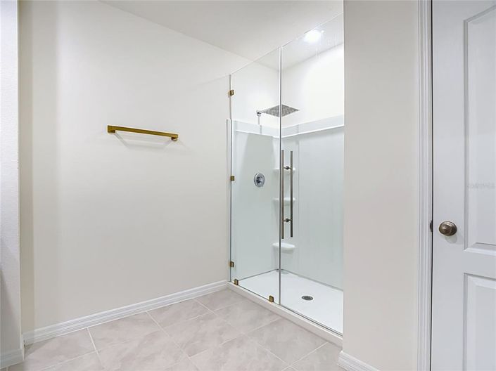 Image No.32-5 Bed House for sale