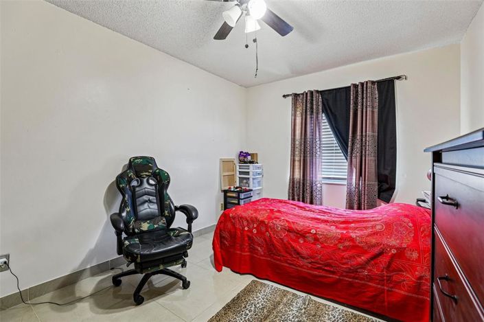 Image No.23-3 Bed House for sale