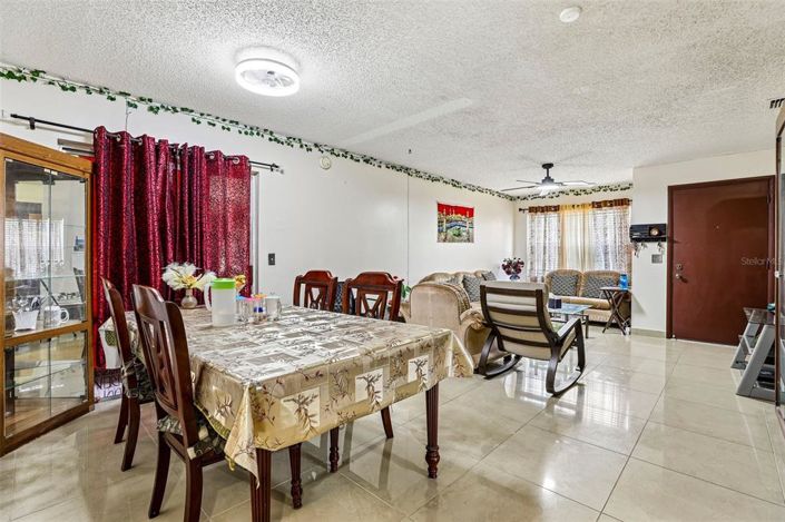 Image No.7-3 Bed House for sale