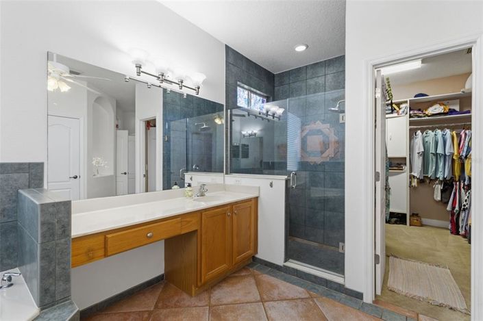 Image No.20-4 Bed House for sale