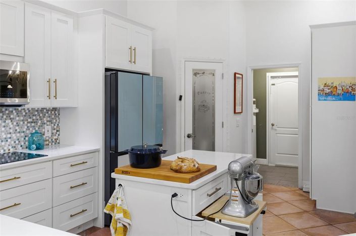 Image No.24-4 Bed House for sale