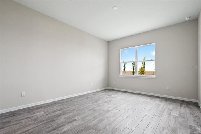 Image No.20-4 Bed House for sale