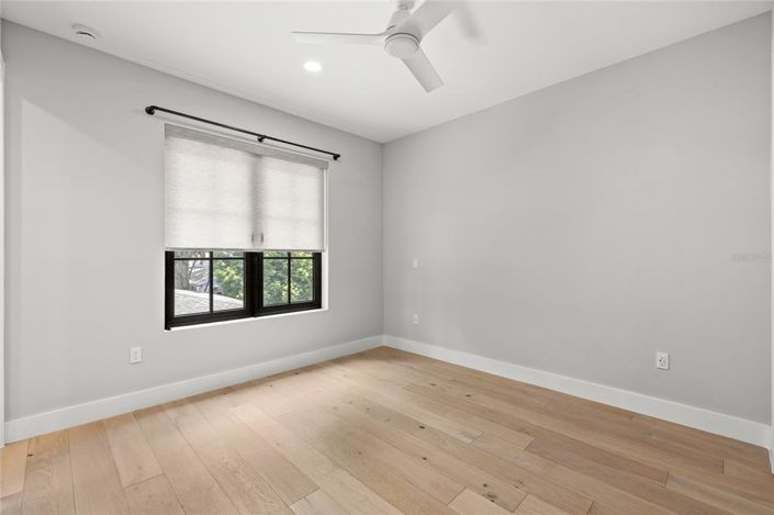 Image No.40-5 Bed House for sale
